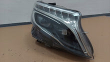 Laden Sie das Bild in den Galerie-Viewer, Frontscheinwerfer Mercedes-Benz Vito W447 A4479069800 LED Rechts Headlight SCH8418495249nv