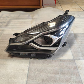 Frontscheinwerfer Toyota Yaris 81170-0DJ90 LED Links Scheinwerfer Headlight SCH7156174204lx