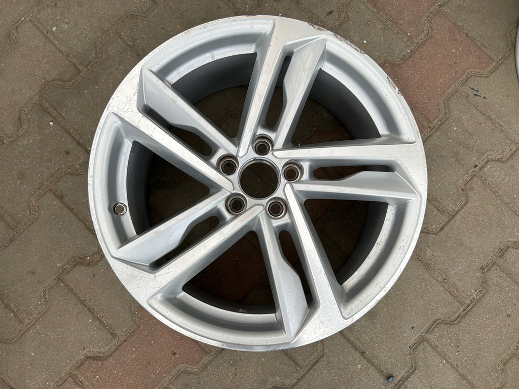 1x Alufelge 17 Zoll 7.5" 5x100 82A601025422 Audi Rim Wheel