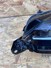 Laden Sie das Bild in den Galerie-Viewer, Frontscheinwerfer Peugeot 2008 208 II 9850598580 LED Links Headlight