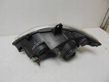 Laden Sie das Bild in den Galerie-Viewer, Frontscheinwerfer Mercedes-Benz Vito W639 A6398202961 Xenon Rechts Headlight