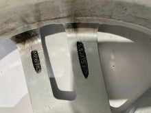 Laden Sie das Bild in den Galerie-Viewer, 1x Alufelge 15 Zoll 5.5&quot; 5x100 40ET Schwarz SE025515 Seat Ibiza Rim Wheel