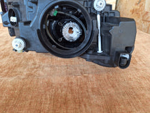 Laden Sie das Bild in den Galerie-Viewer, Frontscheinwerfer Skoda Superb III 3V1941015A LED Links Scheinwerfer Headlight