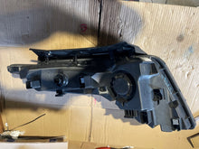 Laden Sie das Bild in den Galerie-Viewer, Frontscheinwerfer Hyundai Tucson 92207N7100 LED Ein Stück (Rechts oder Links) SCH5298199228an