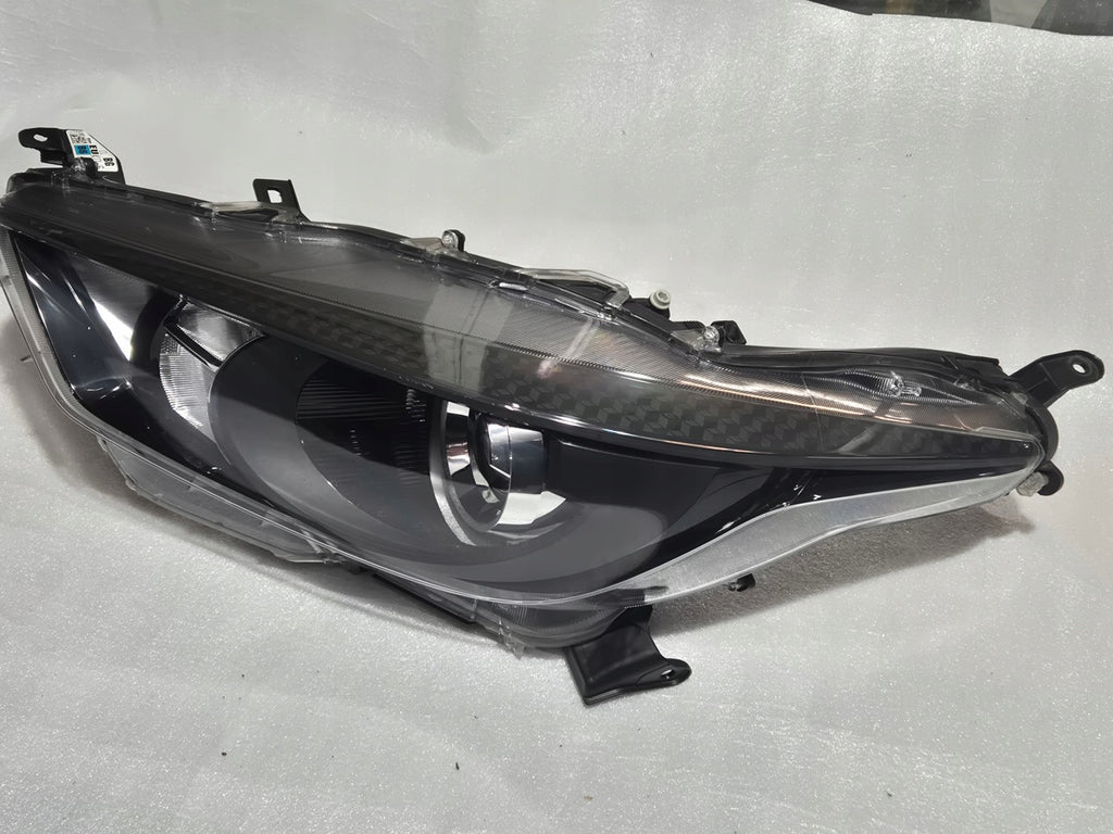 Frontscheinwerfer Toyota Yaris -24027-EUKO-6 Links Scheinwerfer Headlight SCH6113018553jk