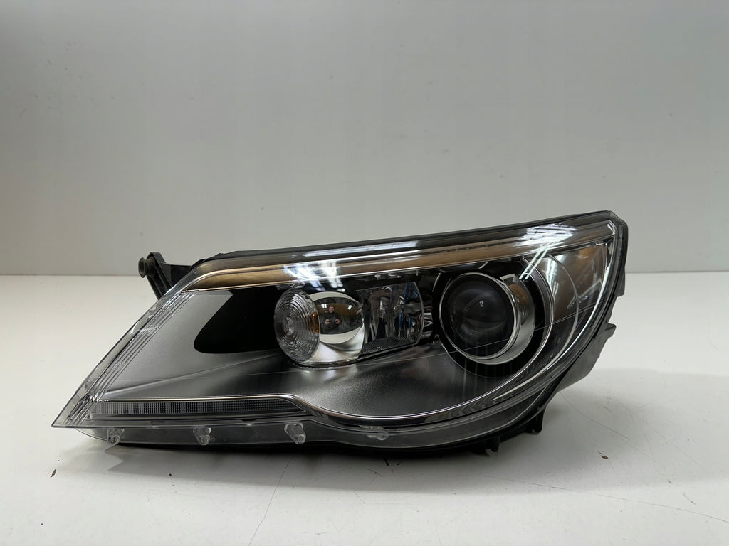 Frontscheinwerfer VW Tiguan 5N1941031K Xenon Links Scheinwerfer Headlight