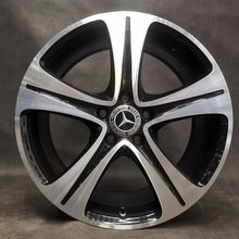 Laden Sie das Bild in den Galerie-Viewer, 4x Alufelge 18 Zoll 8.0" 5x112 43ET Glanz Silber A2134011400 Mercedes-Benz W213 FEL3789708026et