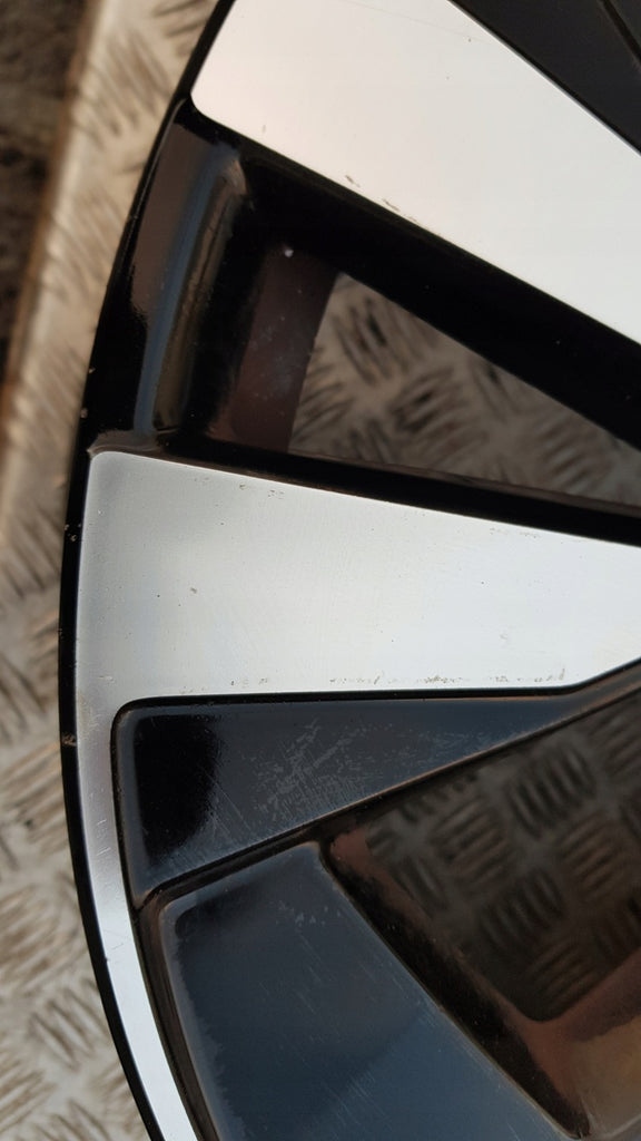 1x Alufelge 17 Zoll 7.5" 5x108 Glanz Graphit 32327081 Volvo Xc40 Rim Wheel