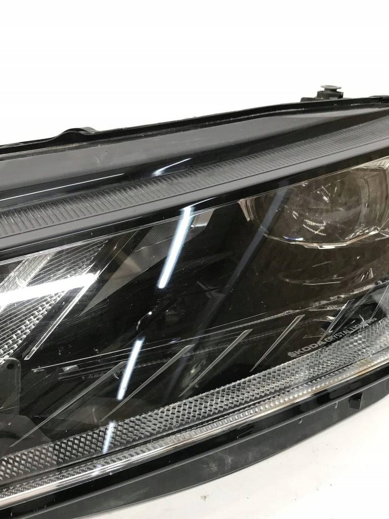 Frontscheinwerfer Skoda Octavia IV 5E4941015A Links Scheinwerfer Headlight SCH6909241875rs