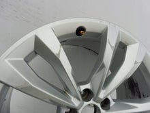 Load image into Gallery viewer, 1x Alufelge 19 Zoll 8.5&quot; 5x112 28ET Glanz Silber 4M0601025 Audi Q7 Rim Wheel