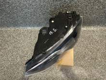 Laden Sie das Bild in den Galerie-Viewer, Frontscheinwerfer VW Polo Links Scheinwerfer Headlight SCH6857562492qy