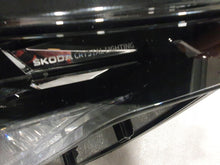 Laden Sie das Bild in den Galerie-Viewer, Frontscheinwerfer Skoda Enyaq 5LB941015A LED Links Scheinwerfer Headlight