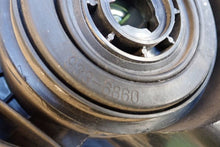 Laden Sie das Bild in den Galerie-Viewer, Frontscheinwerfer Toyota 933-6860 Rechts Scheinwerfer Headlight