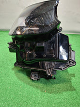 Laden Sie das Bild in den Galerie-Viewer, Frontscheinwerfer Mazda Cx60 Cx-60 KR9R51030 Rechts Scheinwerfer Headlight SCH2488040289im