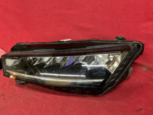 Laden Sie das Bild in den Galerie-Viewer, Frontscheinwerfer Skoda Octavia 5e3 5E4941015 LED Links Scheinwerfer Headlight SCH3671198799ps