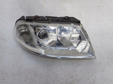 Laden Sie das Bild in den Galerie-Viewer, Frontscheinwerfer VW Passat 3B0941016 Xenon Rechts Scheinwerfer Headlight