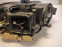 Laden Sie das Bild in den Galerie-Viewer, Frontscheinwerfer Audi A4 8K0941004C 8K09415970301240272 Rechts Headlight SCH8712516619jd