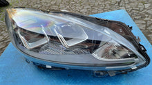 Laden Sie das Bild in den Galerie-Viewer, Frontscheinwerfer Ford Kuga III 90187826 Rechts Scheinwerfer Headlight SCH7206243193mk