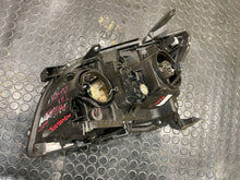 Laden Sie das Bild in den Galerie-Viewer, Frontscheinwerfer Toyota Avensis 35-108-R2375 FALSE Scheinwerfer Headlight SCH7579620663tt