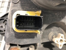 Laden Sie das Bild in den Galerie-Viewer, Frontscheinwerfer Daf 1ED010116-01 Links Scheinwerfer Headlight SCH1528113470pl