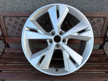 Load image into Gallery viewer, 1x Alufelge 20 Zoll 8.0" 5x112 45ET Glanz Silber 89A601025D Audi E-Tron FEL1288381279um