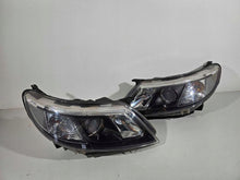 Laden Sie das Bild in den Galerie-Viewer, Frontscheinwerfer Saab 9-3 93 103419012543 Xenon Ein Satz Scheinwerfer Headlight SCH9633838680eo