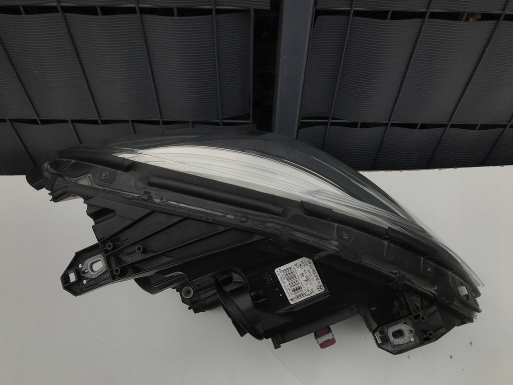 Frontscheinwerfer Mercedes-Benz W246 A2468207761 LED Rechts oder Links SCH2384480417bv