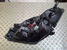 Laden Sie das Bild in den Galerie-Viewer, Frontscheinwerfer Toyota Yaris 54754656 Rechts Scheinwerfer Headlight SCH8148187444io