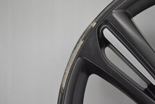 Laden Sie das Bild in den Galerie-Viewer, 1x Alufelge 18 Zoll 7.5&quot; 5x108 50ET Glanz Grau 31381680, 31381860 Volvo