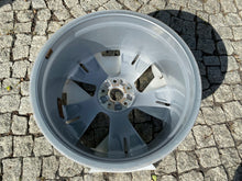 Laden Sie das Bild in den Galerie-Viewer, 1x Alufelge 20 Zoll 9.0&quot; 5x112 42ET 89A601025M Audi E-Tron Rim Wheel