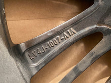 Laden Sie das Bild in den Galerie-Viewer, 1x Alufelge 18 Zoll 7.5" 5x112 50ET LV4J-1007-A1A Ford Kuga Rim Wheel FEL5468505646hx