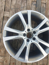 Load image into Gallery viewer, 1x Alufelge 19 Zoll 8.0&quot; 5x112 44ET A2074011902 Mercedes-Benz A207 W212