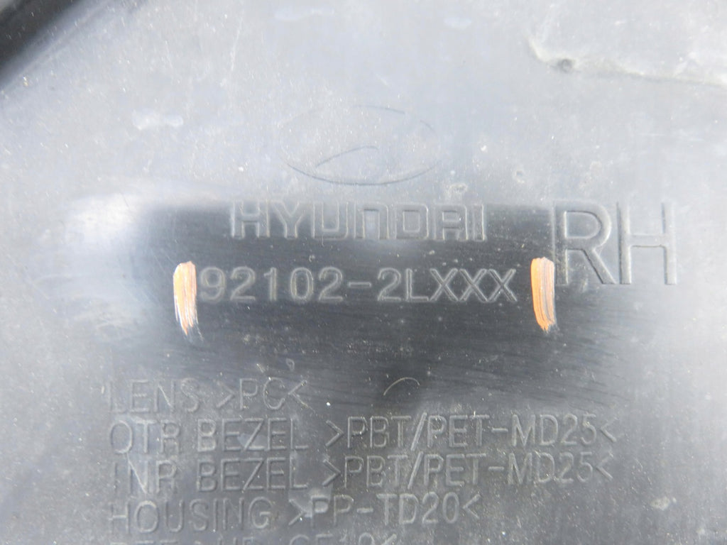 Frontscheinwerfer Hyundai I30 921022LXXX Rechts Scheinwerfer Headlight SCH1809979849yc
