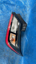 Laden Sie das Bild in den Galerie-Viewer, Frontscheinwerfer Hyundai Kona Rechts Scheinwerfer Headlight