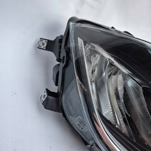 Laden Sie das Bild in den Galerie-Viewer, Frontscheinwerfer VW Polo 2G1941006D Rechts Scheinwerfer Headlight SCH2923672251an