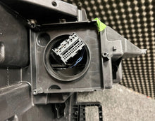Laden Sie das Bild in den Galerie-Viewer, Frontscheinwerfer Ford R2KB13E017CG 175148R00 01078799900010R2KB13E017CG Links SCH7973602338cr