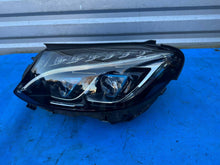 Laden Sie das Bild in den Galerie-Viewer, Frontscheinwerfer Mercedes-Benz A2059063704 030128423501 LED Links Headlight SCH9544542060za