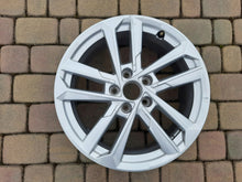 Load image into Gallery viewer, 1x Alufelge 17 Zoll 6.5" 5x112 43ET Silber 8Y0601025 Audi A3 Rim Wheel FEL3732981063ps