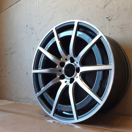 1x Alufelge 18 Zoll 8.5