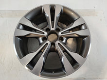 Laden Sie das Bild in den Galerie-Viewer, 1x Alufelge 18 Zoll 7.5&quot; 5x112 52ET A4474014400 Mercedes-Benz Vito W447