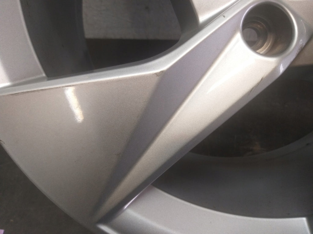 1x Alufelge 17 Zoll 8.0" 5x112 46ET Glanz Silber 8Y0601025 Audi A3 Rim Wheel FEL5217906574vo