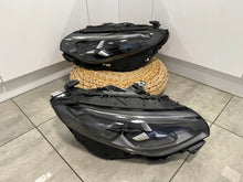 Laden Sie das Bild in den Galerie-Viewer, Frontscheinwerfer Mercedes-Benz Cla A1749062502 LED Rechts oder Links SCH9347966690oh