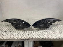 Laden Sie das Bild in den Galerie-Viewer, Frontscheinwerfer Opel Astra 39195688 39195689 Ein Satz Scheinwerfer Headlight SCH7531282598va