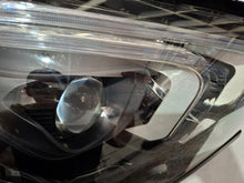 Load image into Gallery viewer, Frontscheinwerfer Mercedes-Benz Gle A1679069604 LED Rechts Headlight