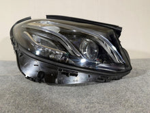 Laden Sie das Bild in den Galerie-Viewer, Frontscheinwerfer Mercedes-Benz W213 A2139069608KZ LED Rechts Headlight SCH9661287384ur