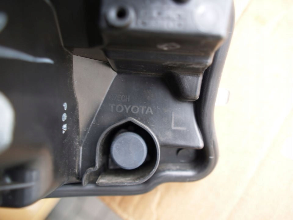 Frontscheinwerfer Toyota Yaris Links Scheinwerfer Headlight SCH7288818162za