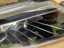 Load image into Gallery viewer, Frontscheinwerfer Skoda Superb III 3V1941016 Rechts Scheinwerfer Headlight SCH5682559159dz