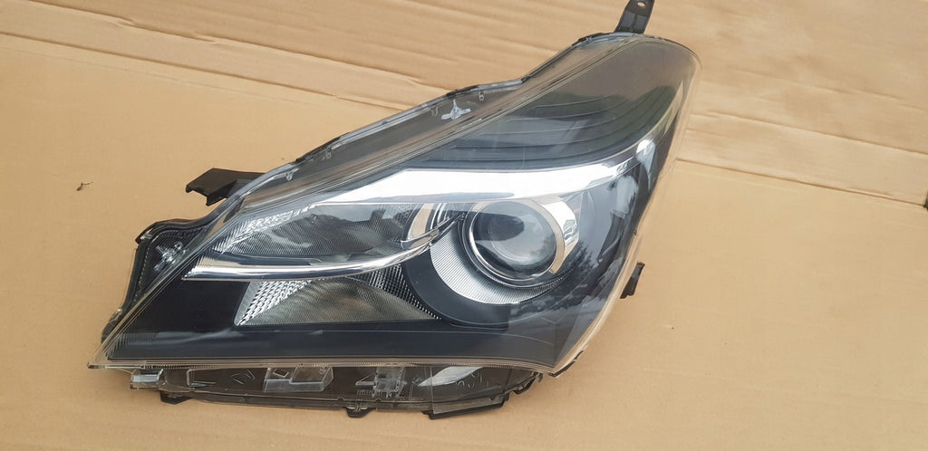 Frontscheinwerfer Toyota Yaris Links Scheinwerfer Headlight