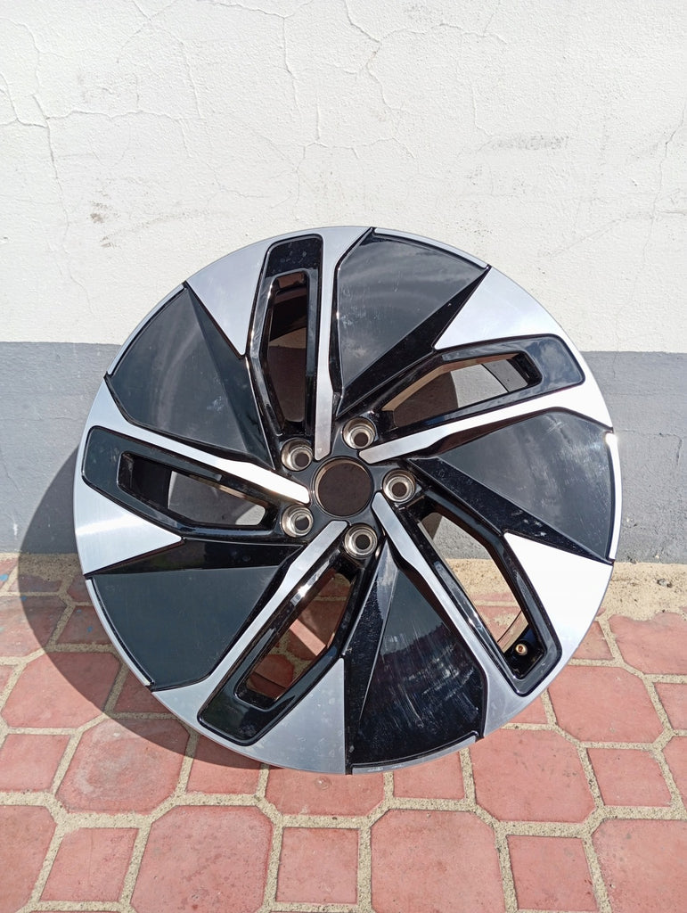 1x Alufelge 19 Zoll 8.0" 5x112 45ET Glanz Schwarz 11A601025 VW Id.4 Rim Wheel FEL7909647653qr