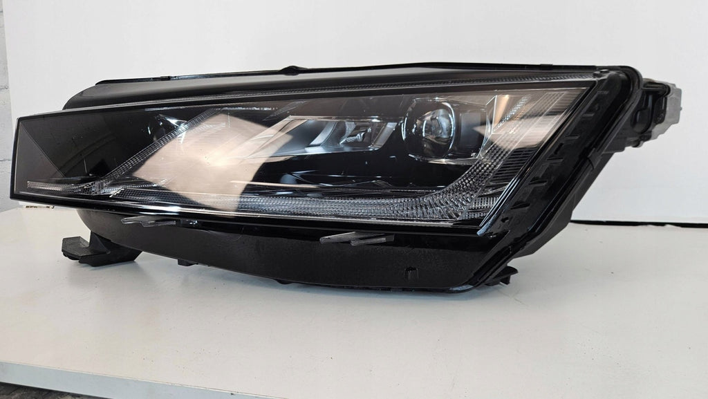 Frontscheinwerfer Skoda Octavia I 5E4941015B Ein Stück (Rechts oder Links) SCH5013855394vr